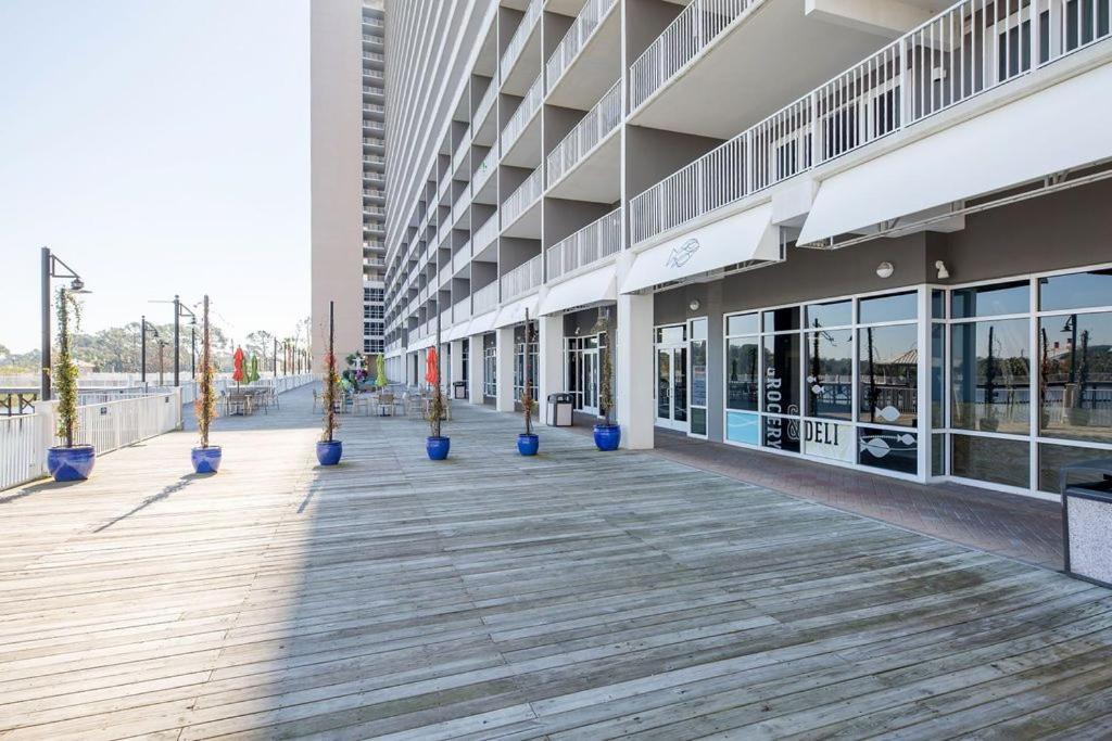 Some Beach Some Where At Laketown Wharf #825 By Nautical Properties Panama City Beach Exteriör bild